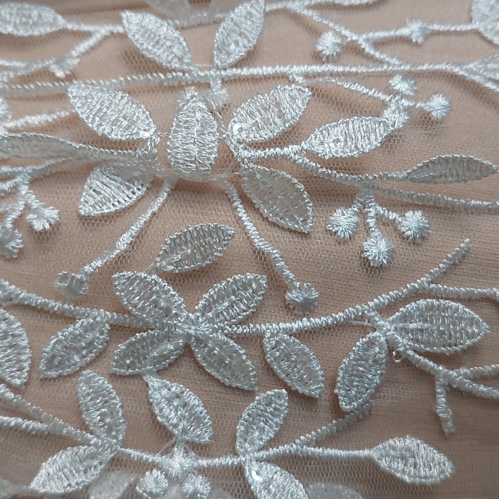 Veiled Collection Cream and White Embroidered Maxi Dress Sz XS - Picture 11 of 17
